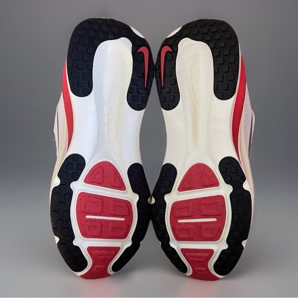 Size 13 - Nike Vomero 18 Platinum Tint Siren Red Running Shoes HM6803-001 Men’s - Picture 8 of 10